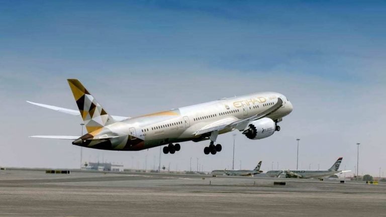 , Etihad Airways flies without single-use plastic for Earth Day 2019, TheCircularEconomy.com